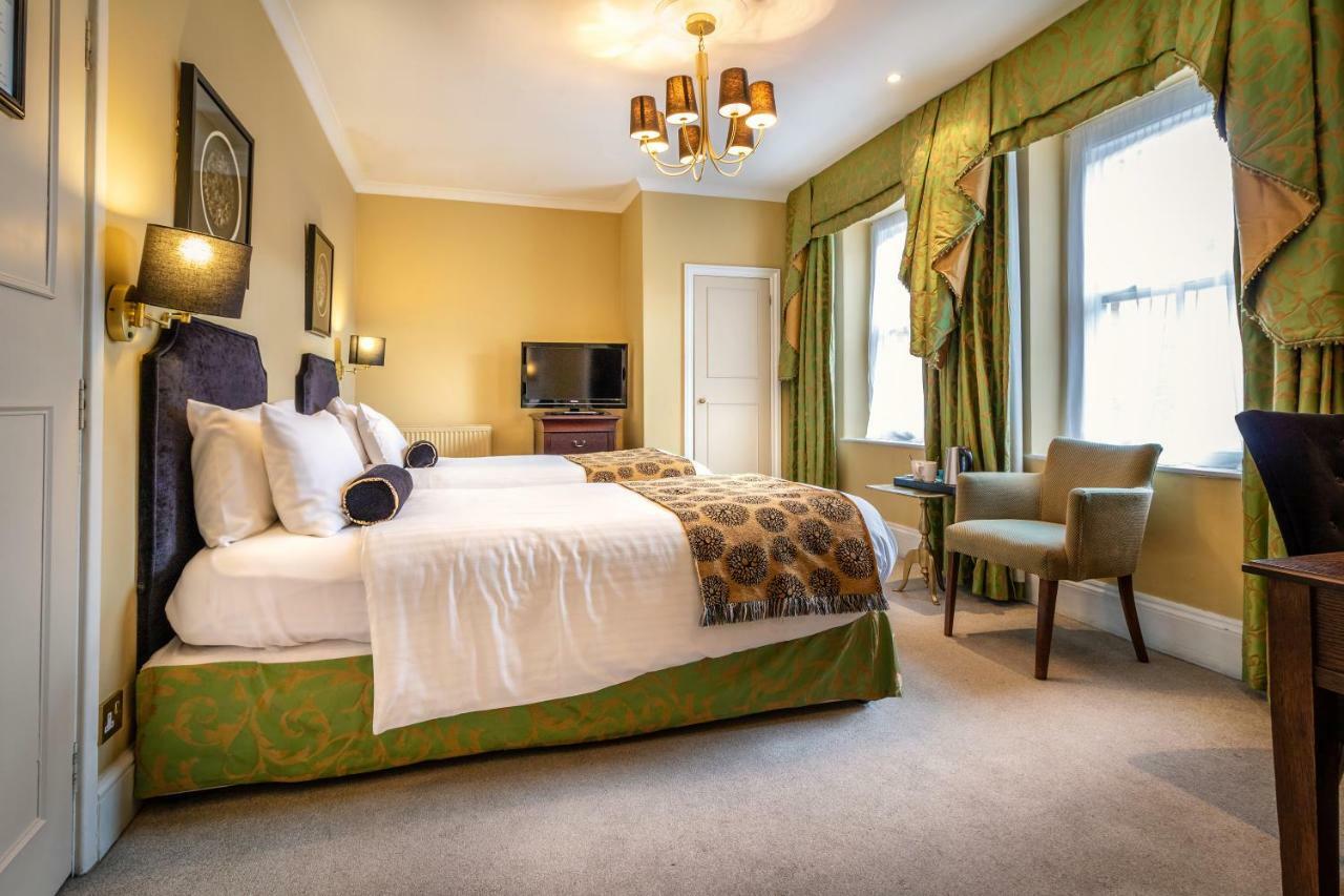 The Swan Hotel, Wells, Somerset Экстерьер фото